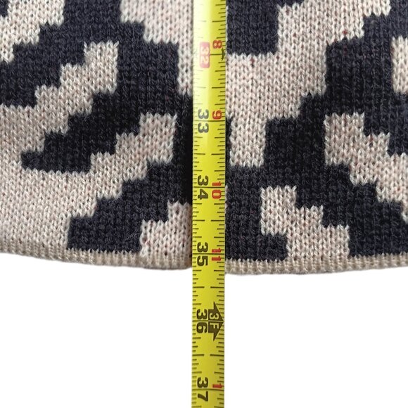 Davi & Dani Corduroy Aztec Knit Shacket Gray Size 3XL - Picture 11 of 15